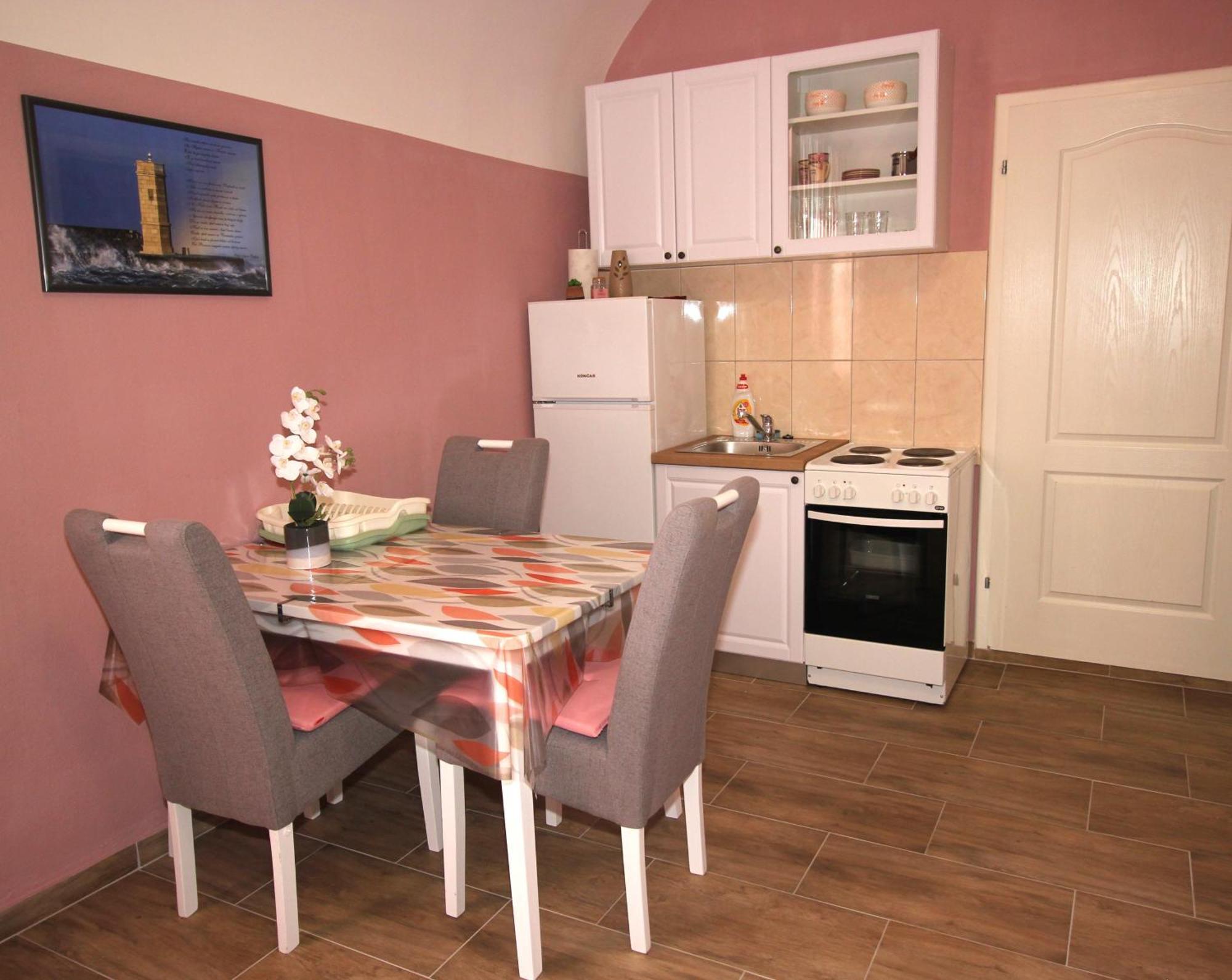 Studio Apartman Maro Сен Екстериор снимка