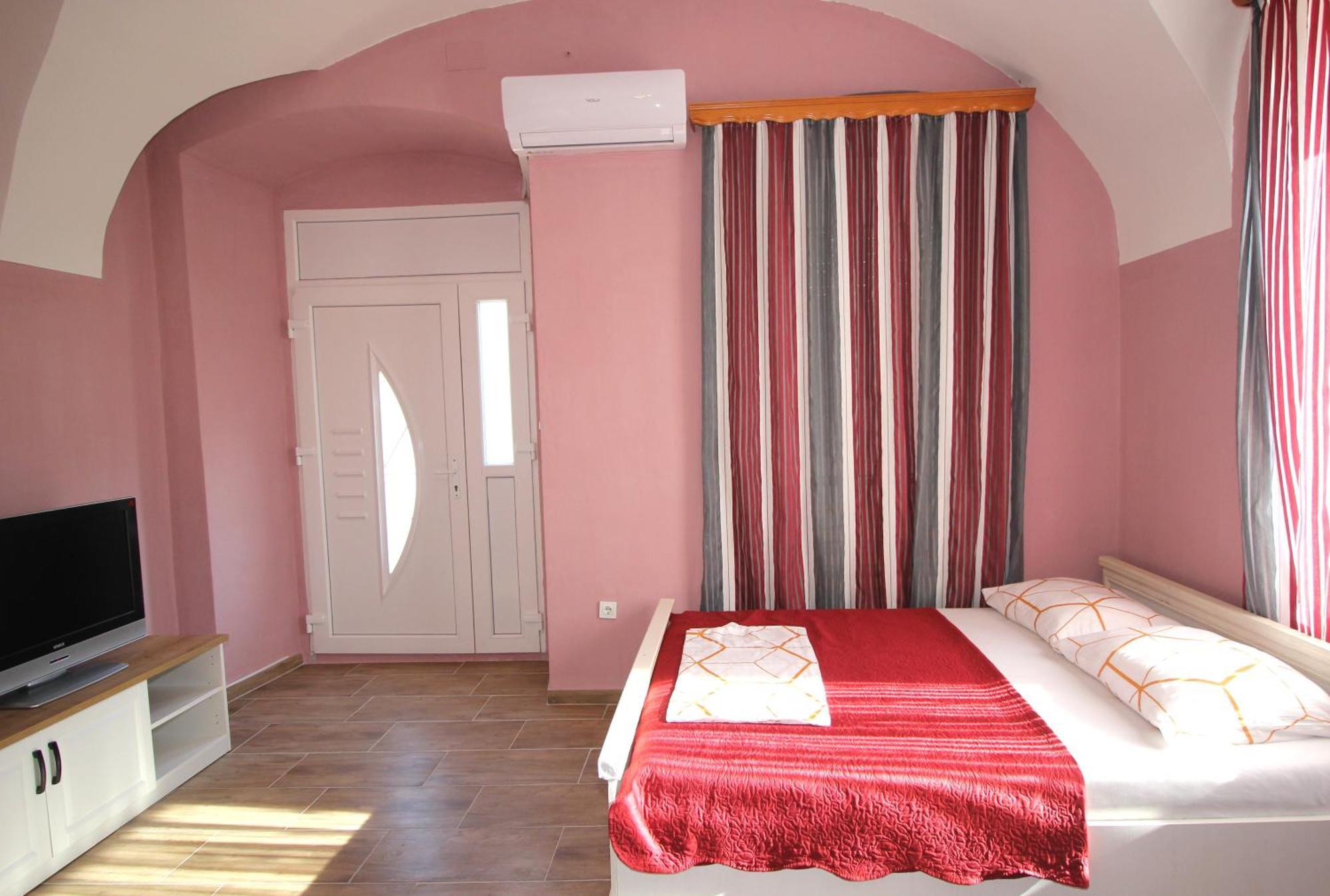 Studio Apartman Maro Сен Екстериор снимка